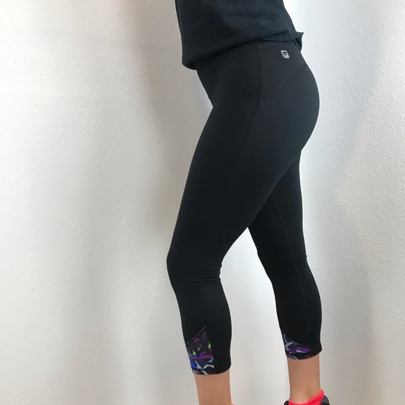 Fabletics Pants - Black Fabletics Capri leggings small